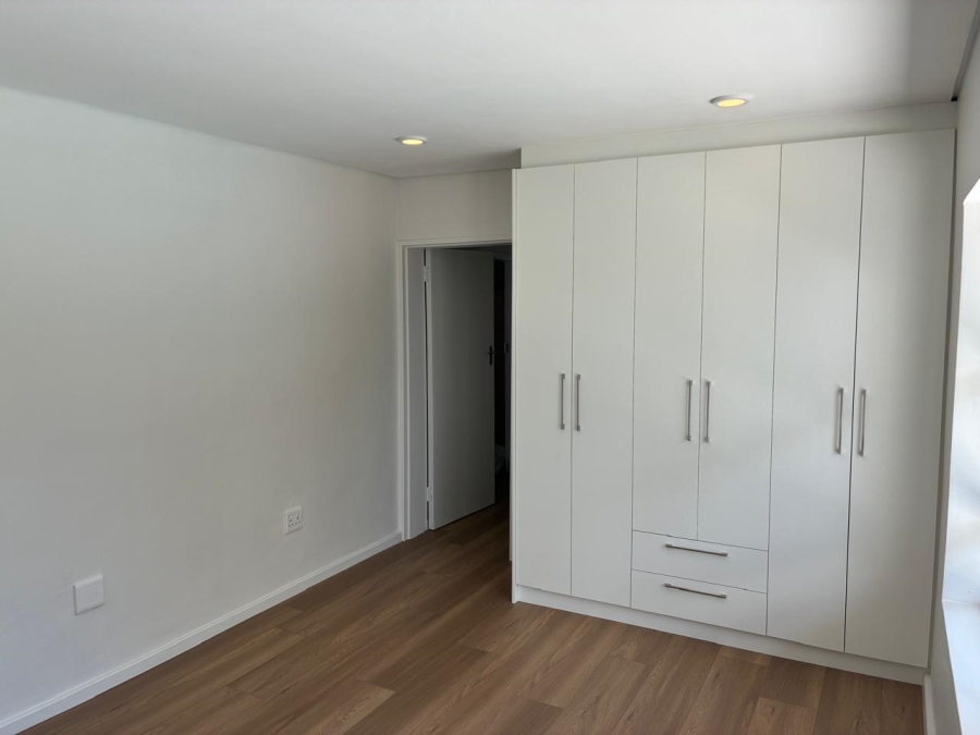 To Let 1 Bedroom Property for Rent in Lemoenkloof Western Cape